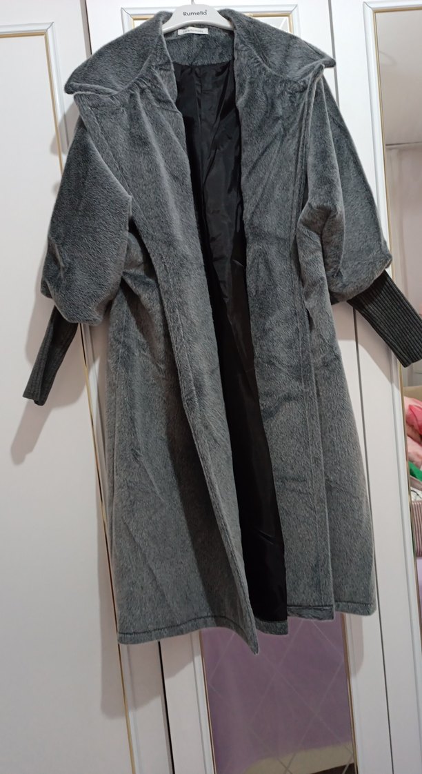 Gri Uzun Kadın Kaban Kürk Detaylı - Görsel 3