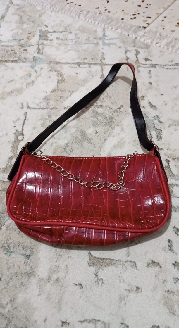 Kırmızı Saten Yılan Derisi Desenli Kadın Çanta - Görsel 2