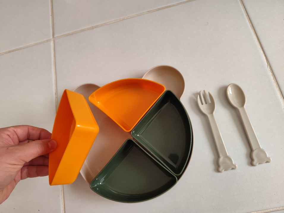 Çocuklar için bölmeli tabak, çatal ve kaşık seti - Görsel 3