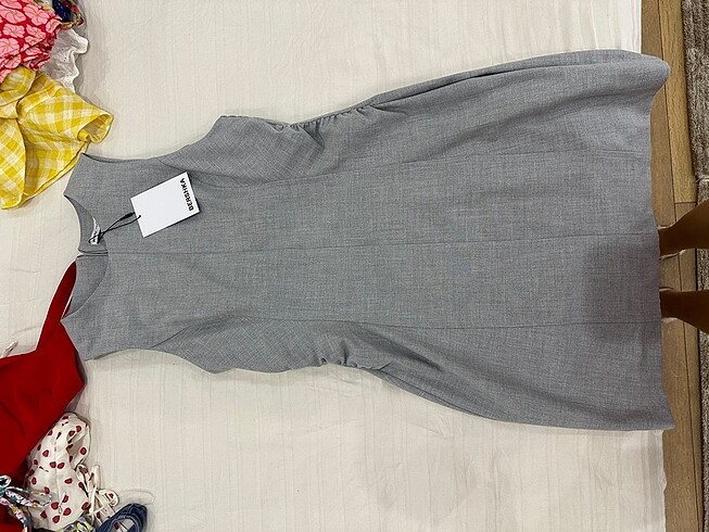 m Beden Bershka elbise