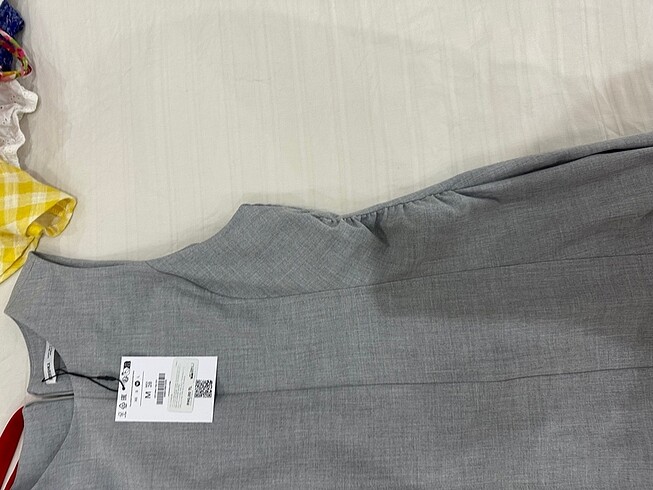 m Beden gri Renk Bershka elbise