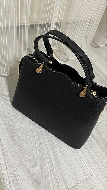 Guess Guess siyah çanta