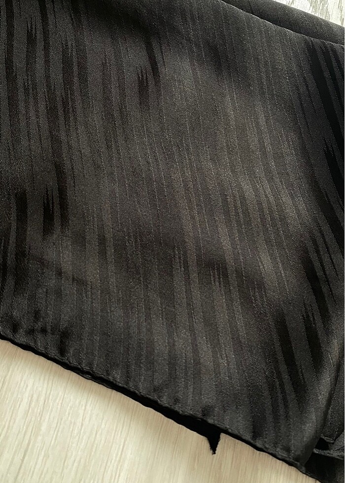 Siyah şal - Görsel 2