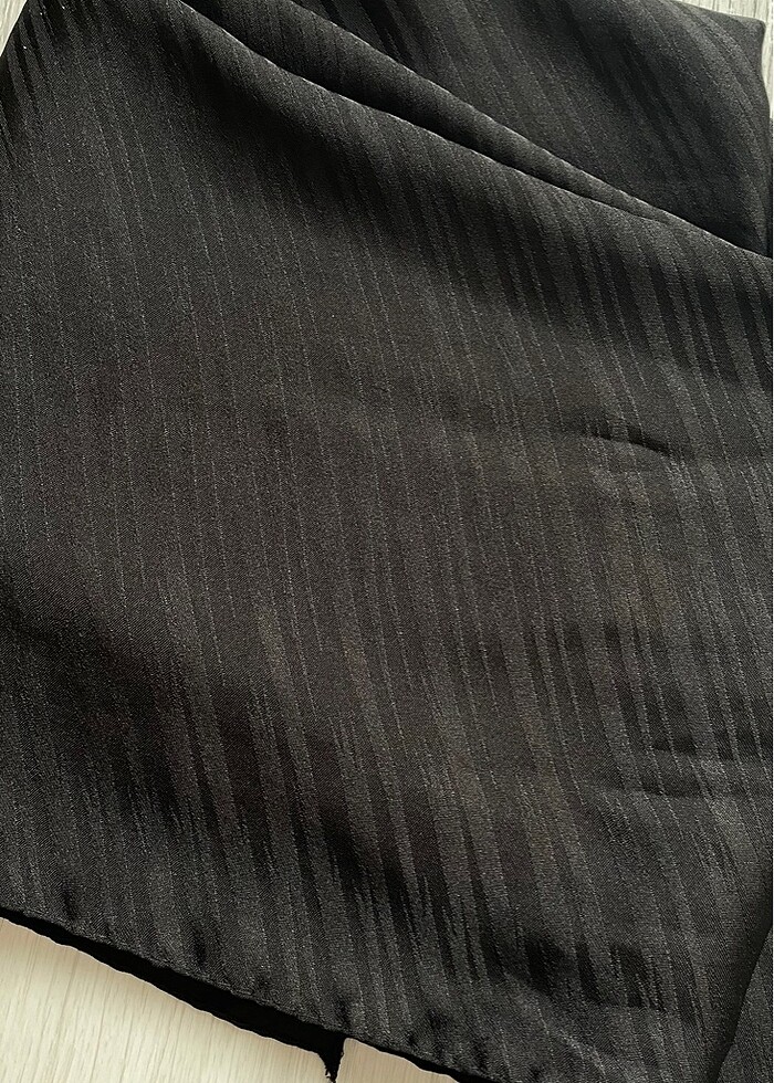 Siyah şal - Görsel 3