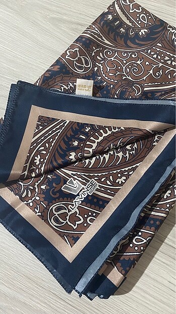 Desenli şal - Görsel 2