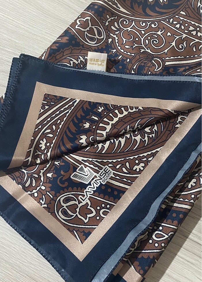 Desenli şal - Görsel 2