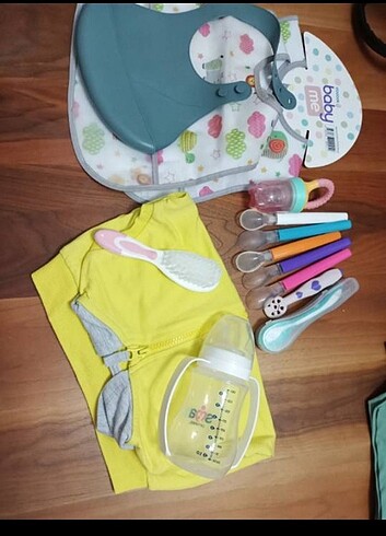 Kaşık ,yelek ve mama önlükleri 