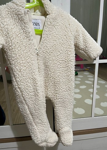 Zara 3 Ay