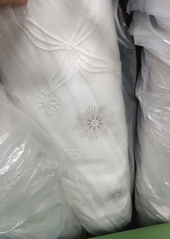 İşlemeli Beyaz Yatak Örtüsü - Görsel 4