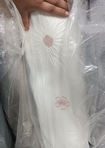 İşlemeli Beyaz Yatak Örtüsü - Görsel 10