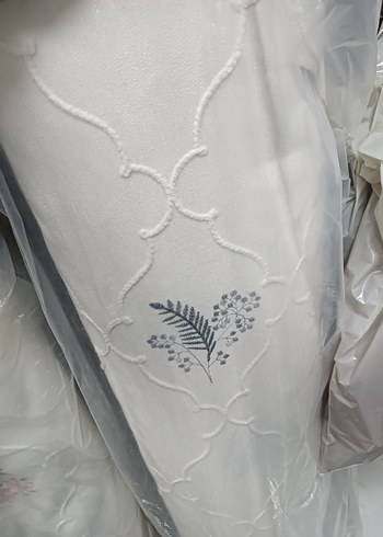 İşlemeli Beyaz Yatak Örtüsü - Görsel 5