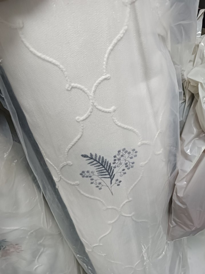 İşlemeli Beyaz Yatak Örtüsü - Görsel 5