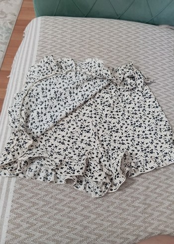 LC Waikiki LC waikiki m beden Beyaz Desenli Fırfırlı şort Etek