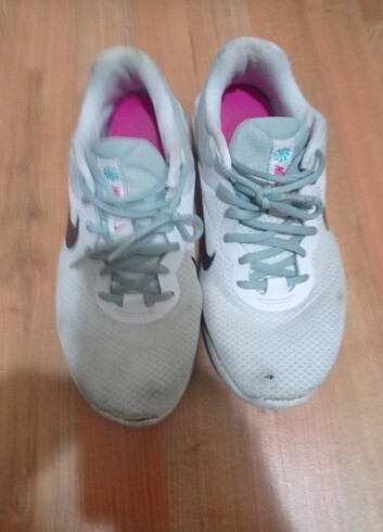 Nike Orjinal Nike bayan ayakkabı (41numara)