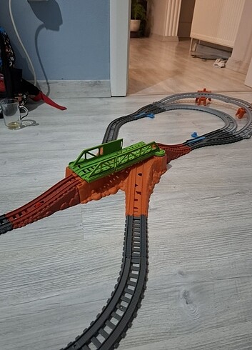 Thomas 