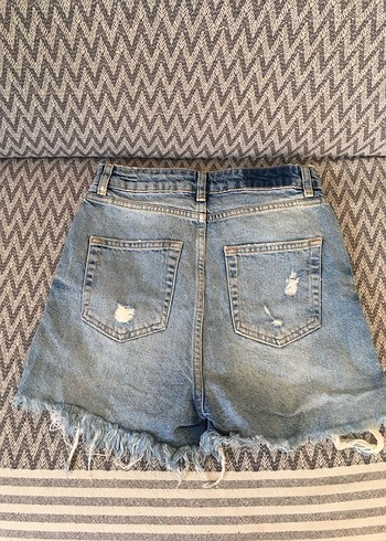 xs Beden Zara Düğmeli Yırtık Detaylı Mavi Kot Şort