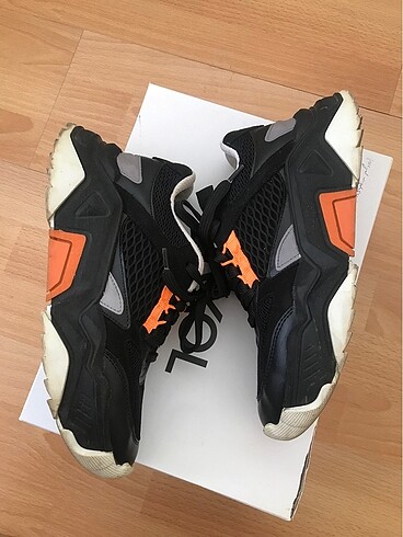 37 Beden İpekyol sneaker ayakkabı