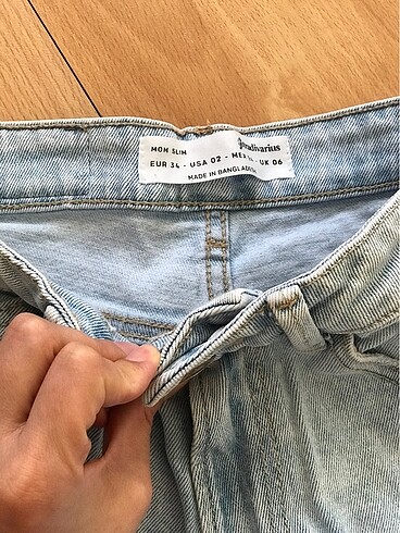 xs Beden Stradivarius jean şort