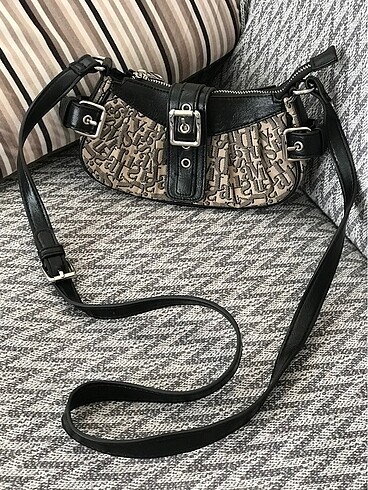 Stradivarius çanta