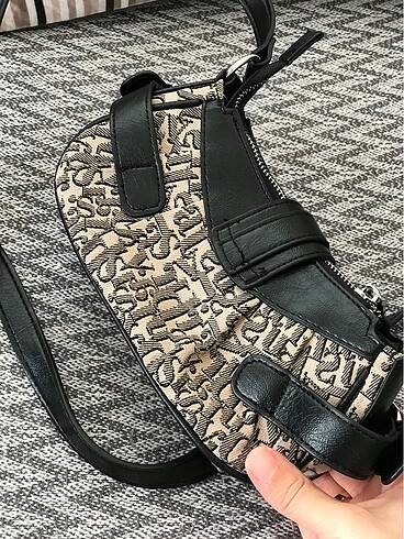  Beden Stradivarius çanta