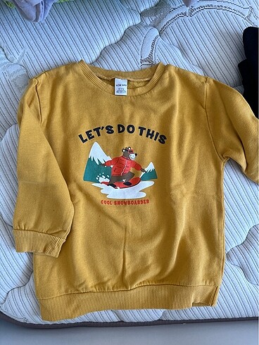 Sweatshirt