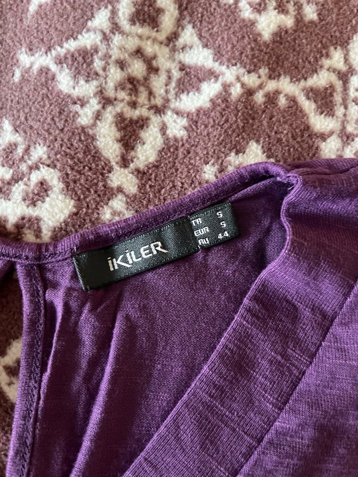 Mor V Yaka Kısa Kollu Kadın Bluz - Görsel 2