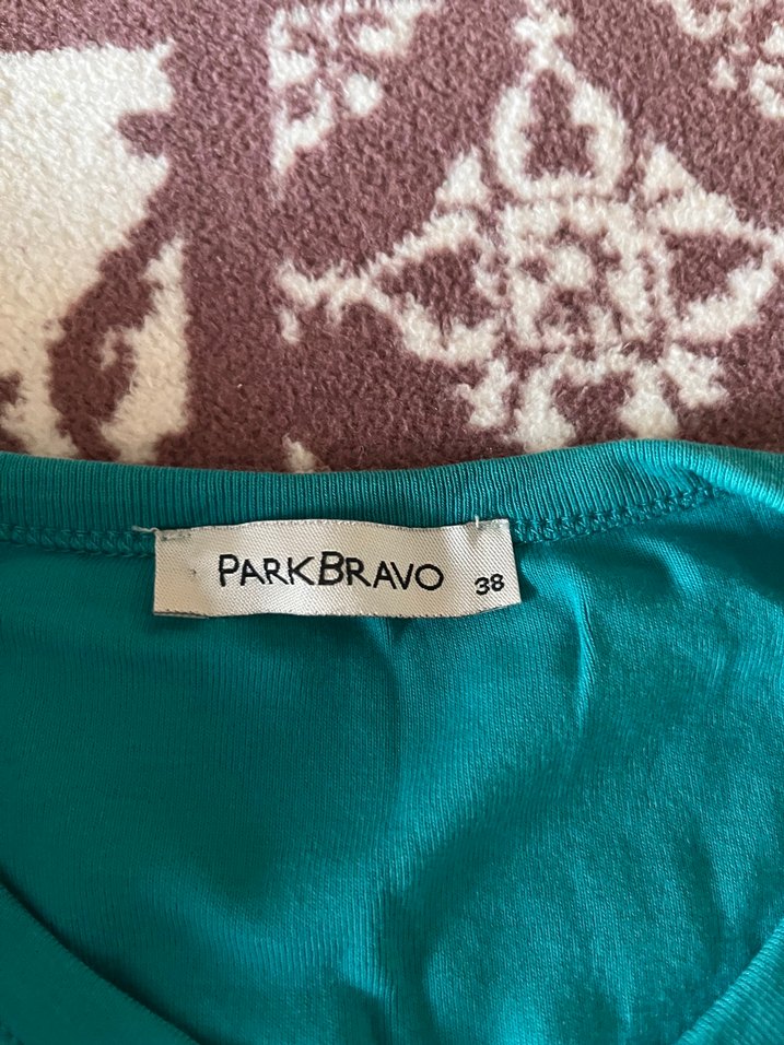 Düğmeli Turkuaz Kadın Atlet - Görsel 2