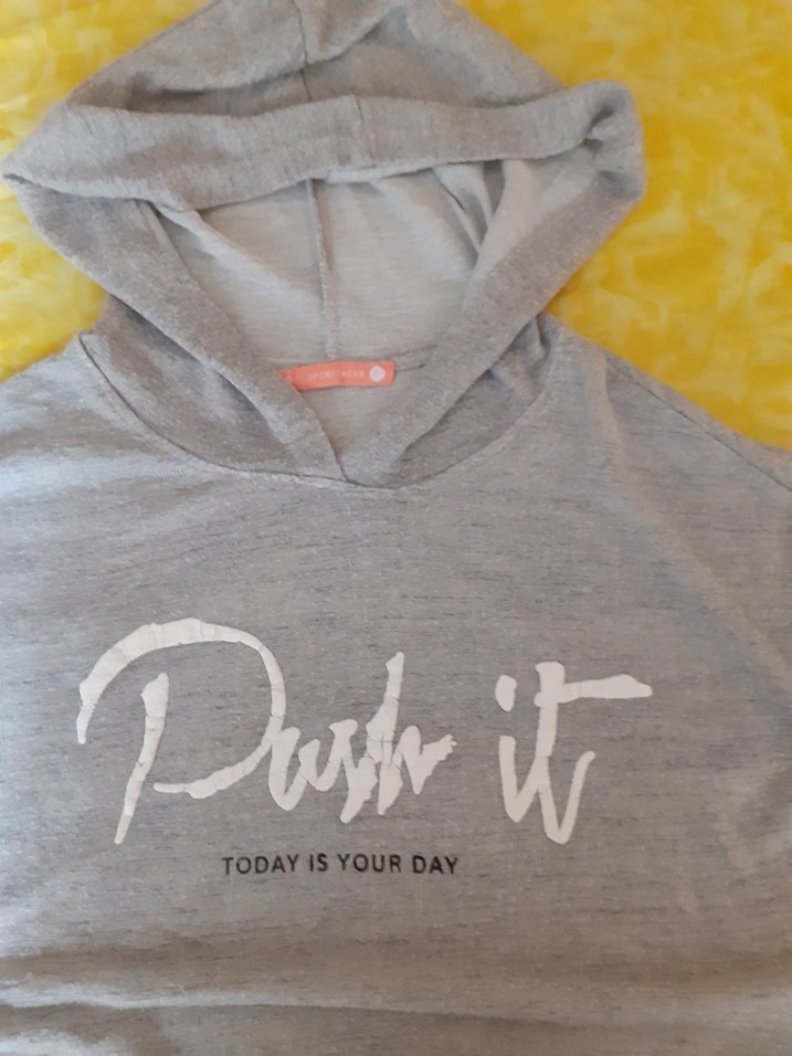 kapşonlu kolsuz thişört - Görsel 2