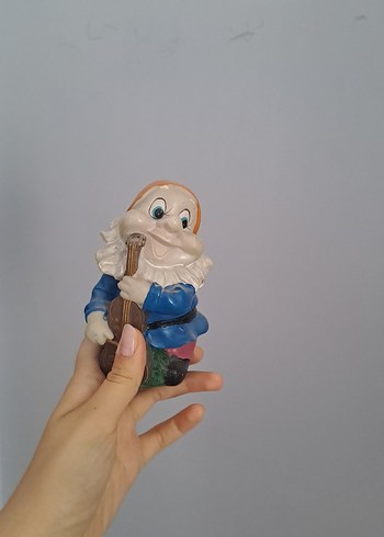 Pastel Renkli Beyaz Cüce Figürü