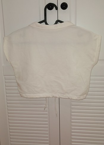 Düğmeli Beyaz Kısa Kollu Crop gömlek - Görsel 2