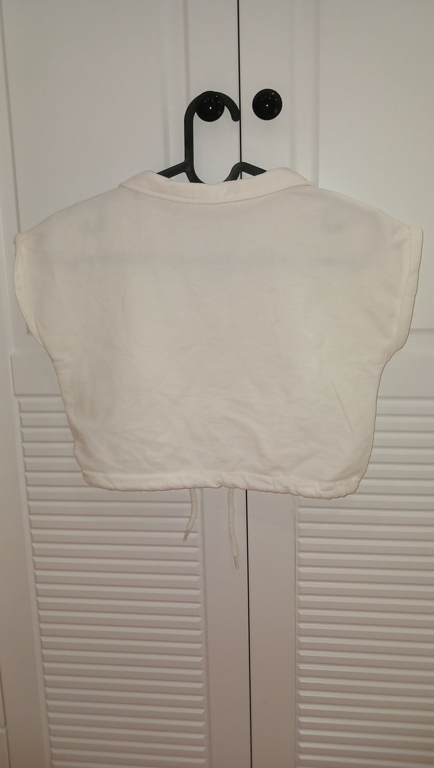 Düğmeli Beyaz Kısa Kollu Crop gömlek - Görsel 2