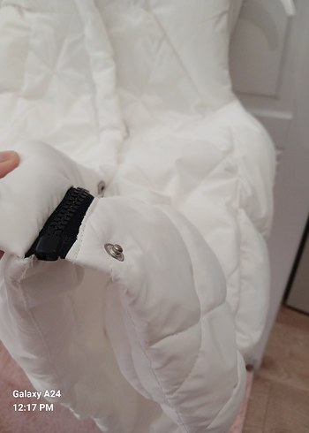 sifir gibi Beyaz Kapüşonlu Fermuarlı kiz çocuk Yelek - Görsel 6