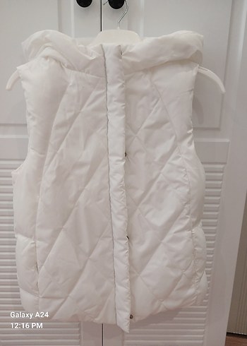 sifir gibi Beyaz Kapüşonlu Fermuarlı kiz çocuk Yelek - Görsel 10