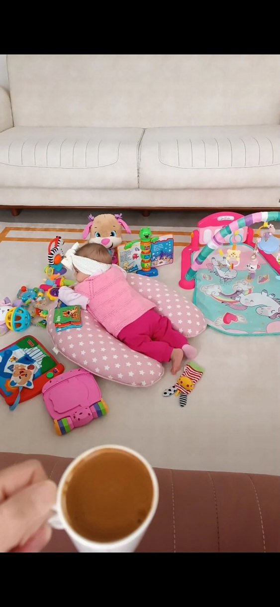 Bebek Emzirme ve Hamilelik Yastığı Beyaz pembe yıldız desenli - Görsel 3