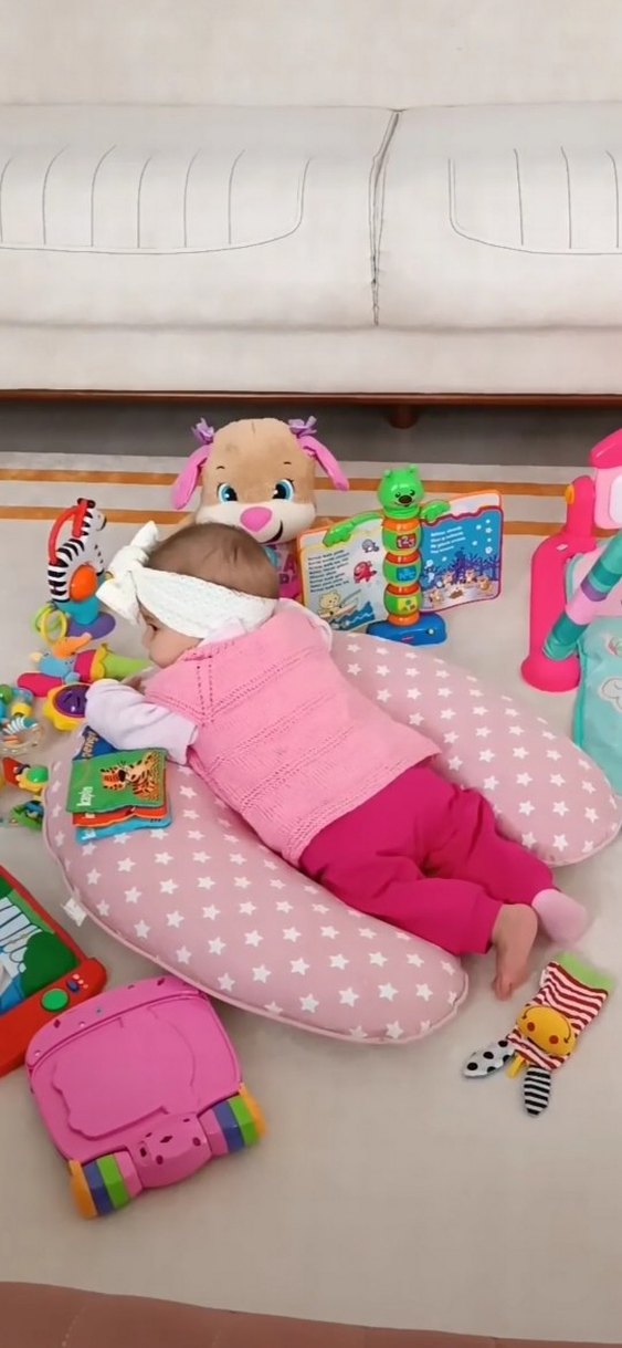 Bebek Emzirme ve Hamilelik Yastığı Beyaz pembe yıldız desenli - Görsel 2