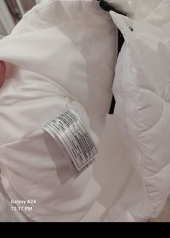 sıfır ayarında Beyaz Kapitone Yelek - Görsel 6