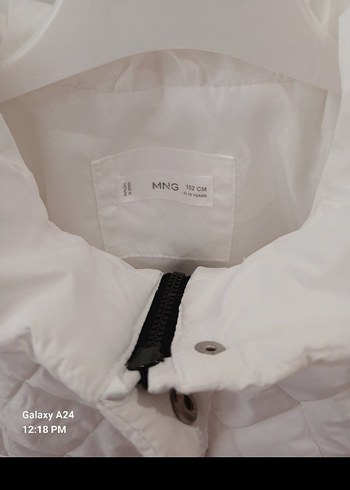 sıfır ayarında Düğmeli Beyaz Yelek şişme yelek kapşonlu yelek - Görsel 3