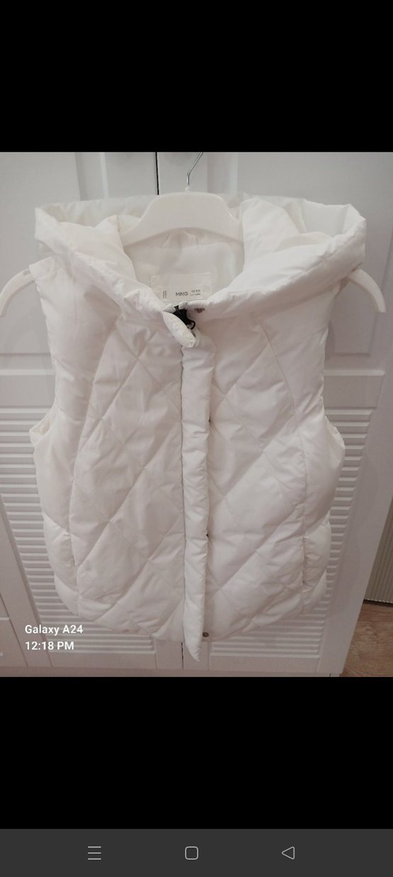 sıfır ayarında Düğmeli Beyaz Yelek şişme yelek kapşonlu yelek - Görsel 2