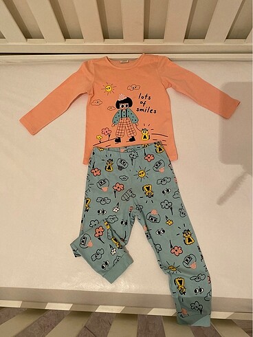 LC Waikiki Kız Çocuk pijama takımı