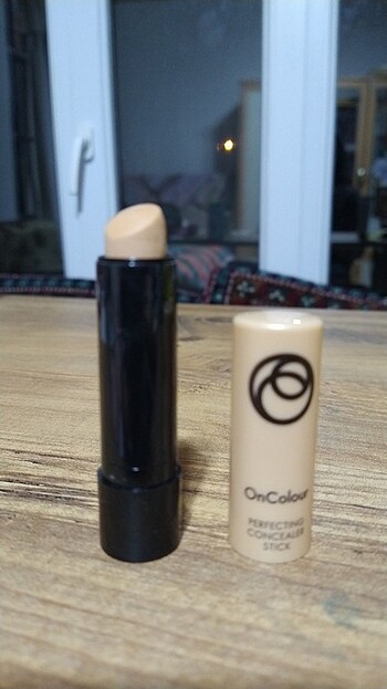 Oriflame OnColour Perfecting Concealer Stick