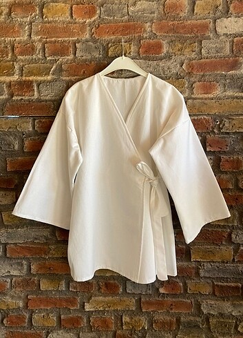 Yandan bağlamalı kimono