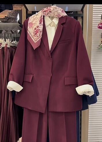 Bordo ceket pantolon