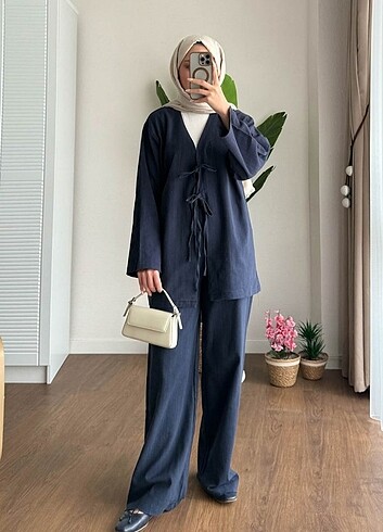 Önden bağcıklı kimono