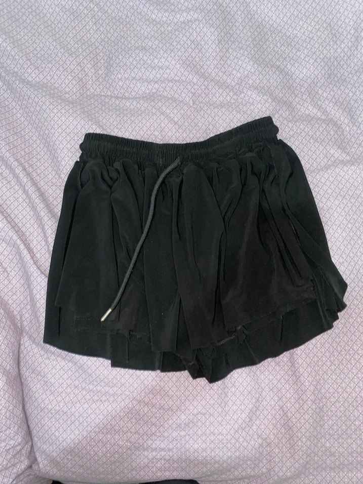 Siyah Fırfırlı Mini şortlu Etek - Görsel 2