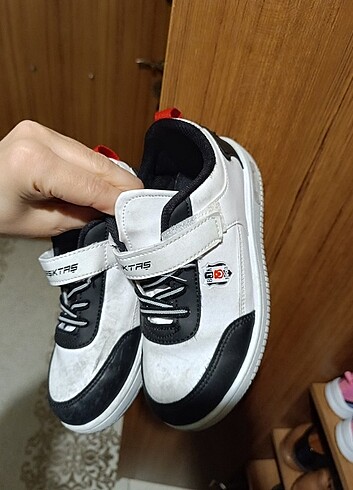 30 Beden Erkek çocuk spor ayakkabı 30 numara