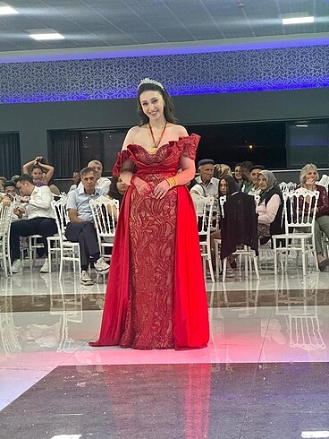 Diğer Sadece bir kere giyildi