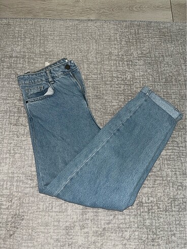 mom jean