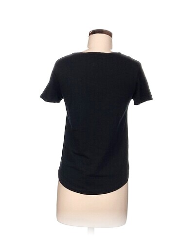 s Beden Zara T-shirt %70 İndirimli.