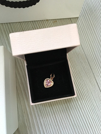 universal Beden Pandora Rose Pembe Kalp Taşlı Charm