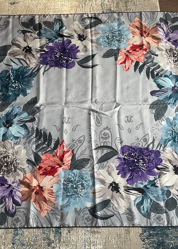 Çiçek Desenli Bohem Kadın eşarp - Görsel 2